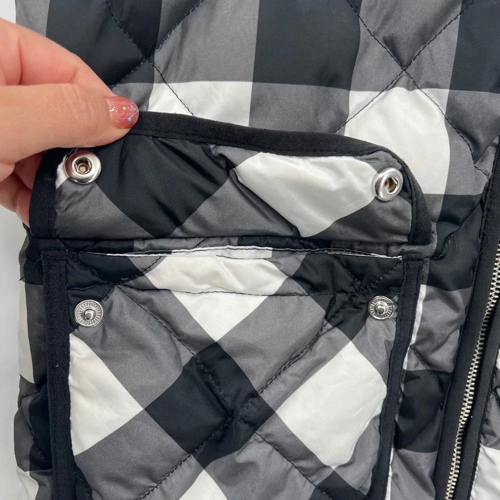 Woolrich Small Puffer Vest‎ Womens Black White Buffalo Plaid Quilted Down Fill
